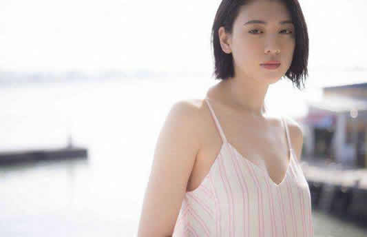 三吉彩花的個人資料照片 周杰倫新歌MV女主一角備受關(guān)注