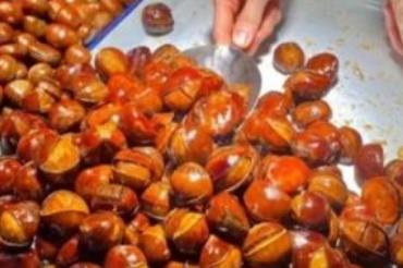 糖炒栗子加糖是為了讓栗子變甜嗎 真不是這樣！