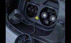 東風日產n7充電口怎么拔出來 東風日產n7充電口怎么拔下來